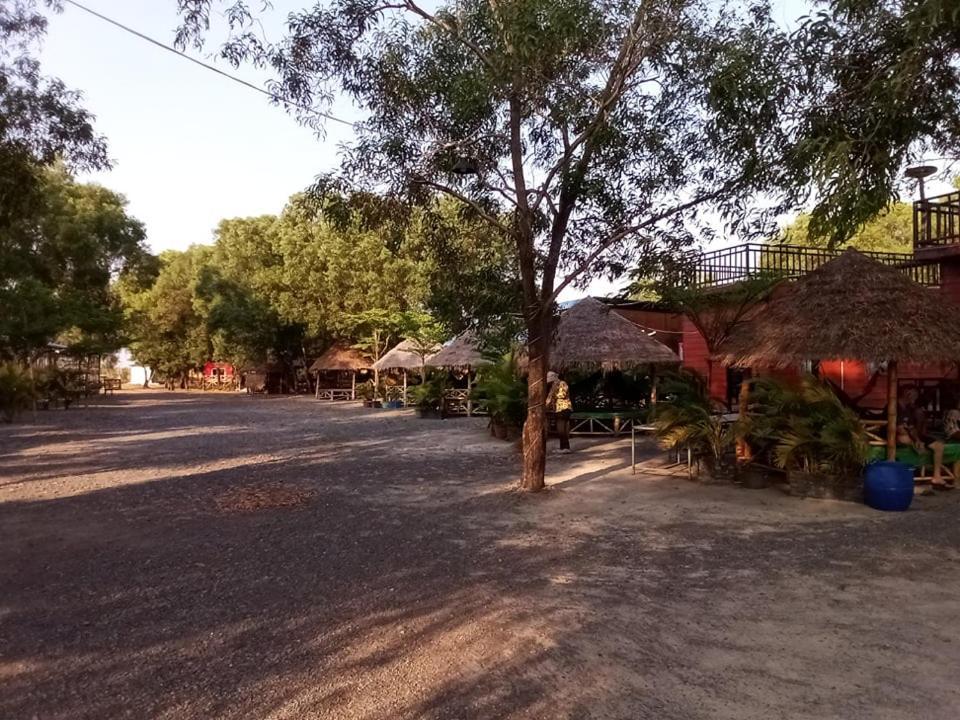 La Plage De Kampot By Lee & Hap Guest House エクステリア 写真