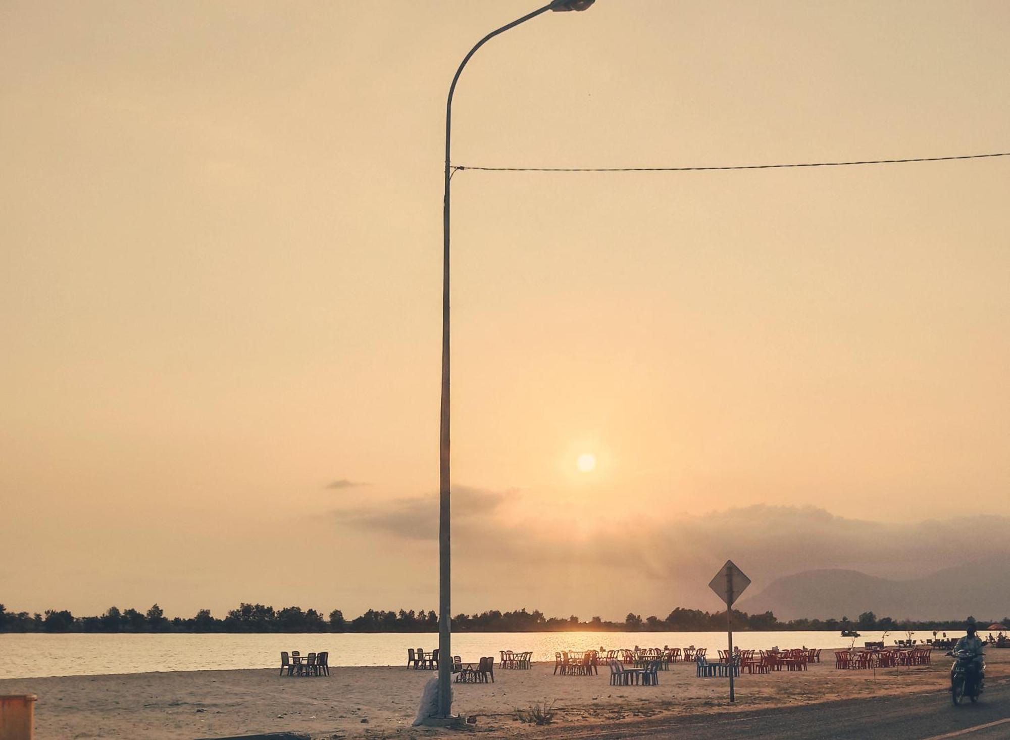 La Plage De Kampot By Lee & Hap Guest House エクステリア 写真